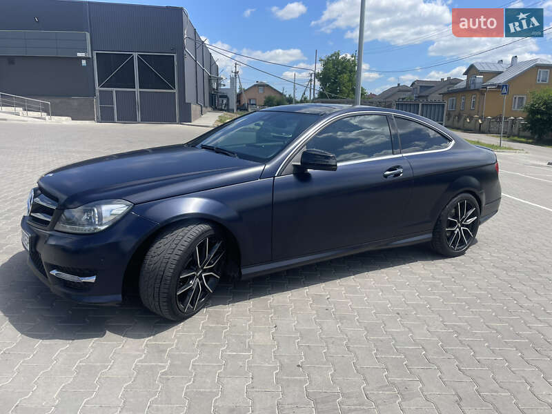 Купе Mercedes-Benz C-Class 2012 в Залещиках фото 6 Купе Mercedes-Benz C-Class 2012 в Залещиках