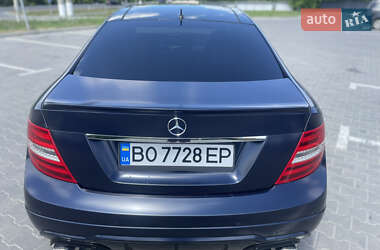 Купе Mercedes-Benz C-Class 2012 в 