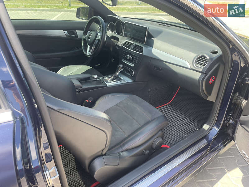 Купе Mercedes-Benz C-Class 2012 в Залещиках фото 38 Купе Mercedes-Benz C-Class 2012 в Залещиках