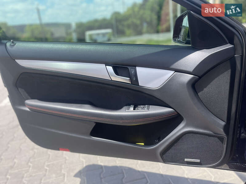 Купе Mercedes-Benz C-Class 2012 в Залещиках фото 44 Купе Mercedes-Benz C-Class 2012 в Залещиках