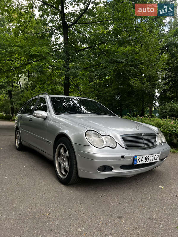 Mercedes-Benz C-Class 2003
