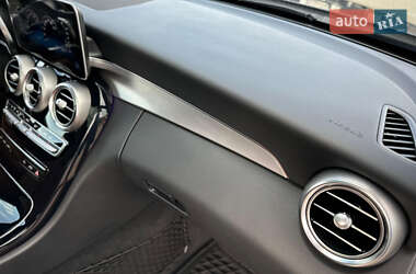 Купе Mercedes-Benz C-Class 2019 в 