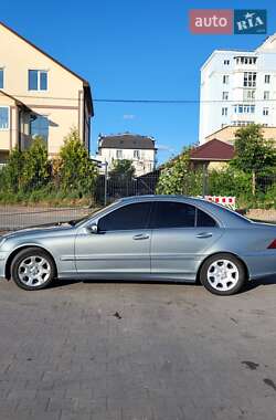Седан Mercedes-Benz C-Class 2006 в 