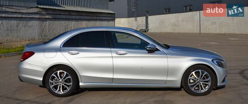 Седан Mercedes-Benz C-Class 2017 в Києві