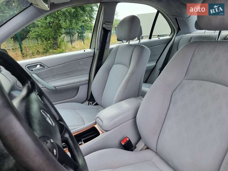 Седан Mercedes-Benz C-Class 2001 в Хмельницькому