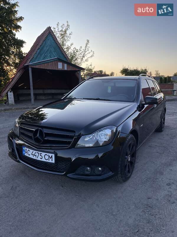 Универсал Mercedes-Benz C-Class 2011 в Ратным