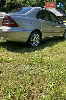 Седан Mercedes-Benz C-Class 2002 в 