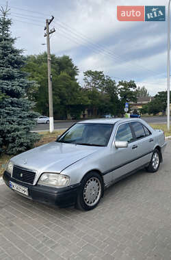 Седан Mercedes-Benz C-Class 1996 в Одессе