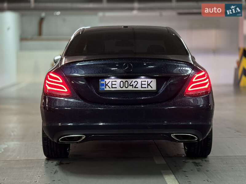 Седан Mercedes-Benz C-Class 2015 в Днепре