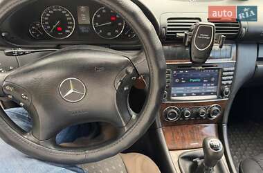 Седан Mercedes-Benz C-Class 2005 в 