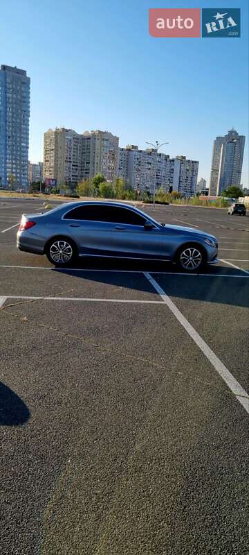 Седан Mercedes-Benz C-Class 2015 в Киеве