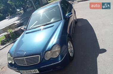 Седан Mercedes-Benz C-Class 2001 в Житомирі