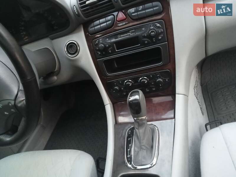 Седан Mercedes-Benz C-Class 2001 в Житомирі