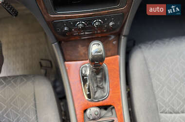 Седан Mercedes-Benz C-Class 2001 в 