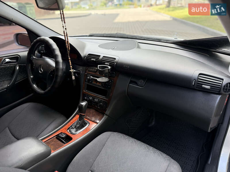 Седан Mercedes-Benz C-Class 2001 в Звягеле