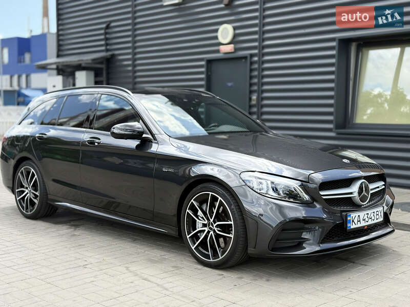 Mercedes-Benz C-Class 2019