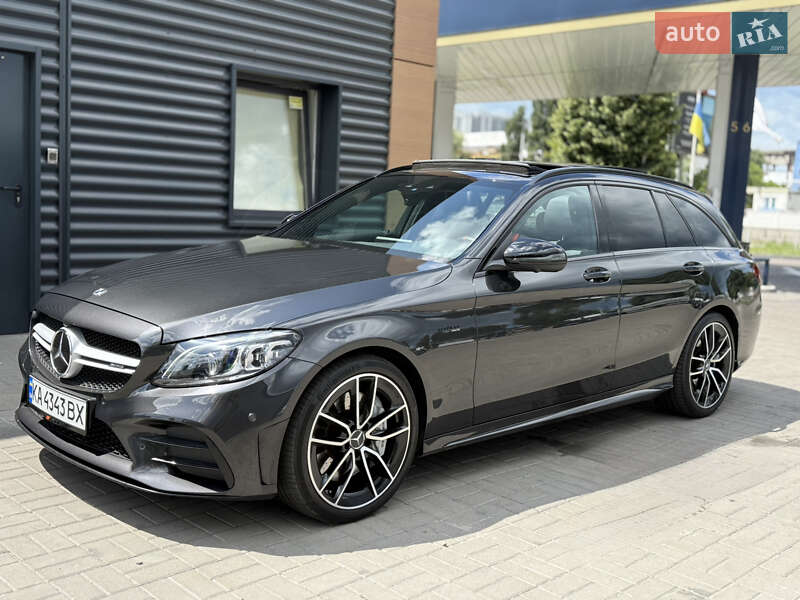Універсал Mercedes-Benz C-Class 2019 в Києві