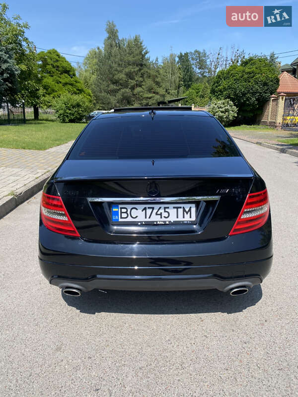 Седан Mercedes-Benz C-Class 2011 в Луцке