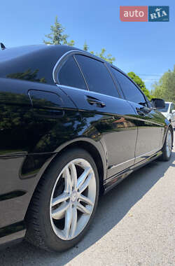 Седан Mercedes-Benz C-Class 2011 в 