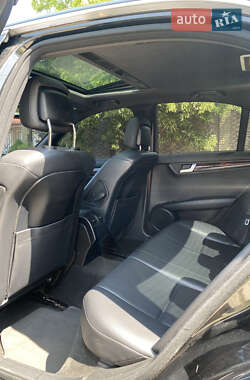 Седан Mercedes-Benz C-Class 2011 в 