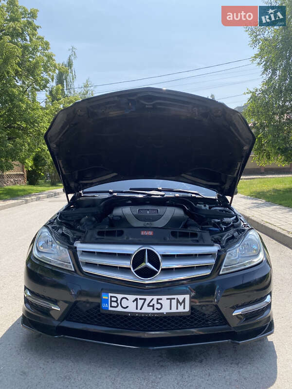 Седан Mercedes-Benz C-Class 2011 в Луцке
