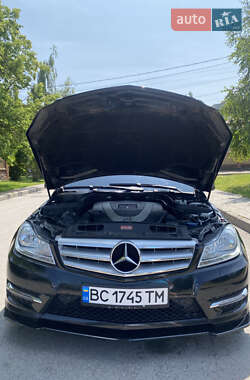 Седан Mercedes-Benz C-Class 2011 в 