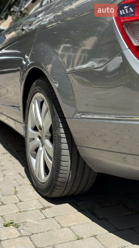 Универсал Mercedes-Benz C-Class 2008 в Черновцах