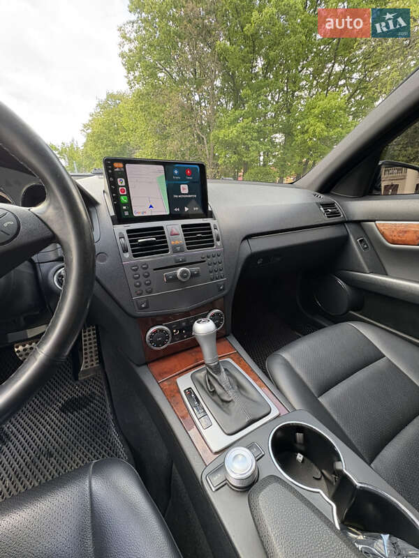 Седан Mercedes-Benz C-Class 2010 в Киеве