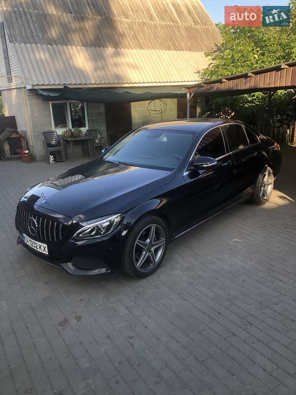 Седан Mercedes-Benz C-Class 2017 в Киеве