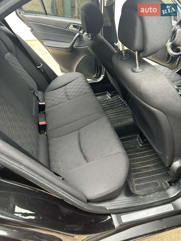 Седан Mercedes-Benz C-Class 2007 в Первомайске