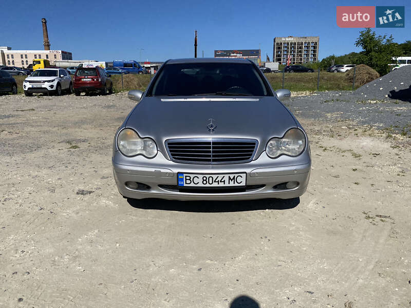 Седан Mercedes-Benz C-Class 2003 в Холодноводке