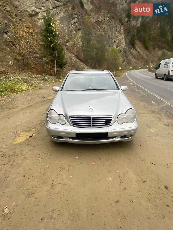 Седан Mercedes-Benz C-Class 2000 в 