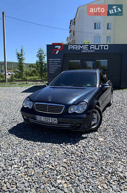 Седан Mercedes-Benz C-Class 2004 в Чернівцях