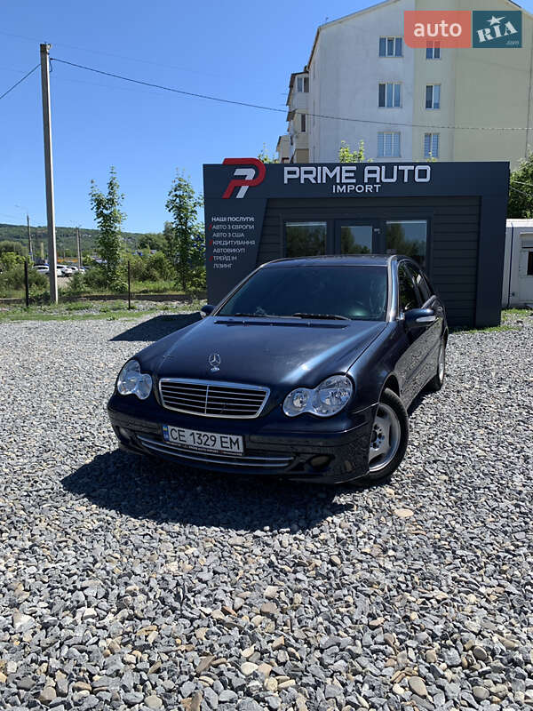 Mercedes-Benz C-Class 2004