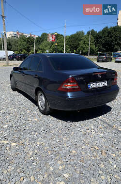 Седан Mercedes-Benz C-Class 2004 в 