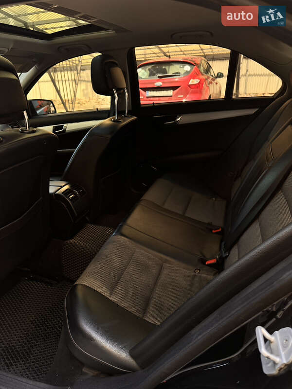 Седан Mercedes-Benz C-Class 2008 в Коломые