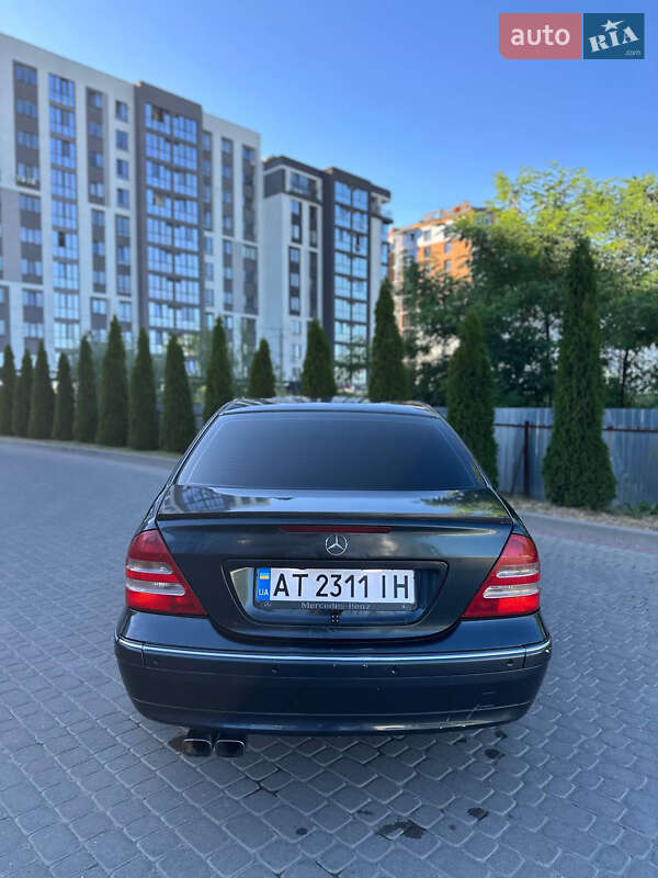 Седан Mercedes-Benz C-Class 2002 в Івано-Франківську