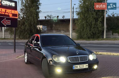 Седан Mercedes-Benz C-Class 2006 в 