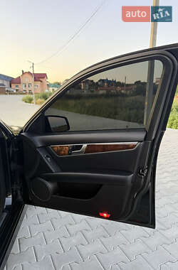 Седан Mercedes-Benz C-Class 2012 в 