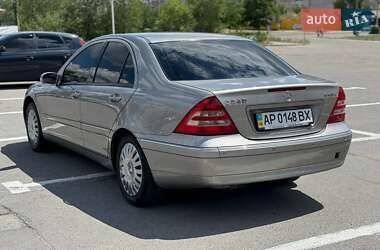 Седан Mercedes-Benz C-Class 2004 в 