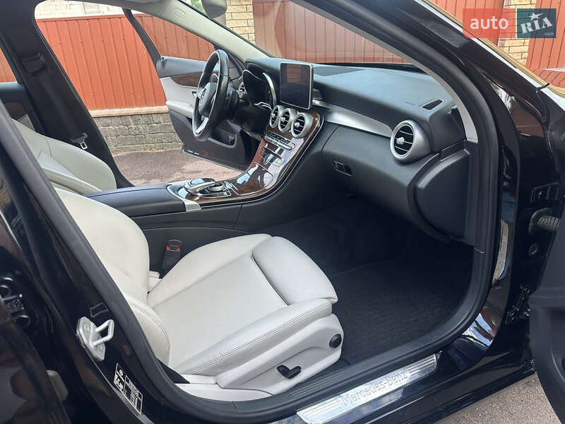 Седан Mercedes-Benz C-Class 2015 в Києві фото 27 Седан Mercedes-Benz C-Class 2015 в Києві