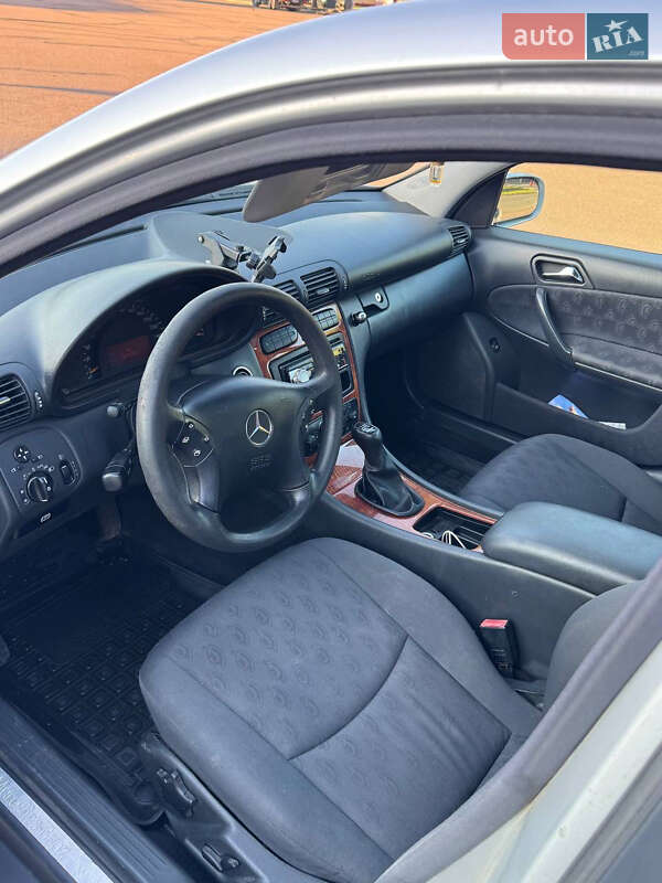 Седан Mercedes-Benz C-Class 2002 в Хмельницком