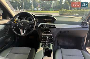 Универсал Mercedes-Benz C-Class 2011 в 