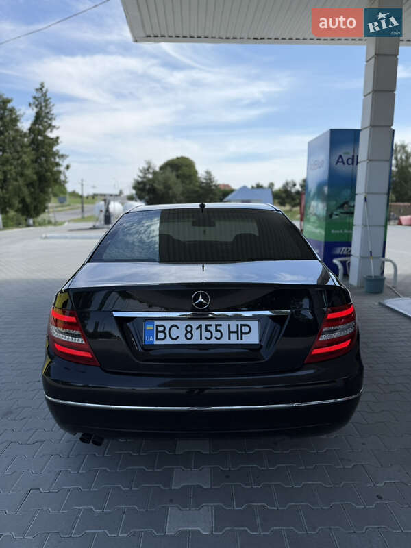 Седан Mercedes-Benz C-Class 2012 в Мостиській