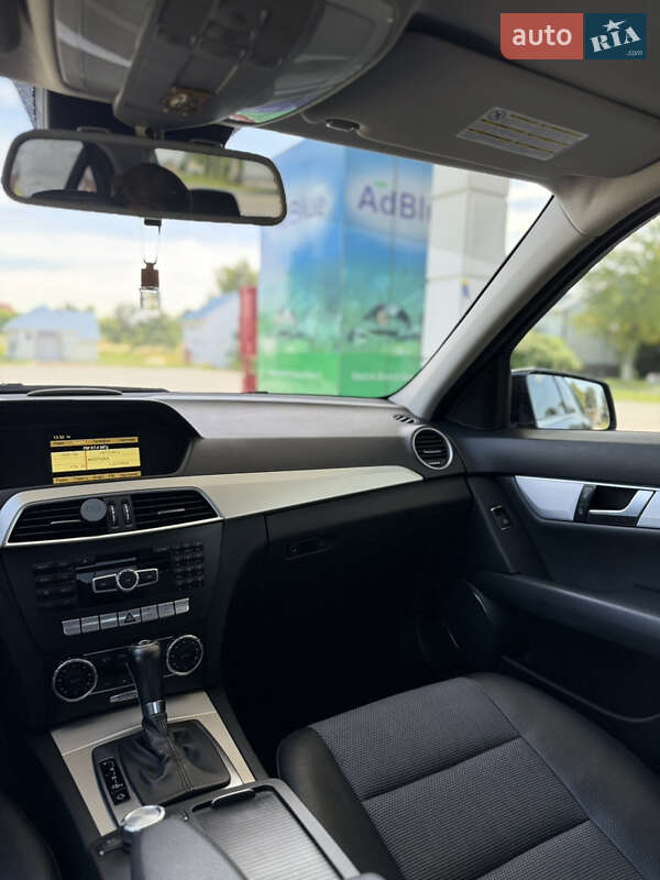 Седан Mercedes-Benz C-Class 2012 в Мостиській