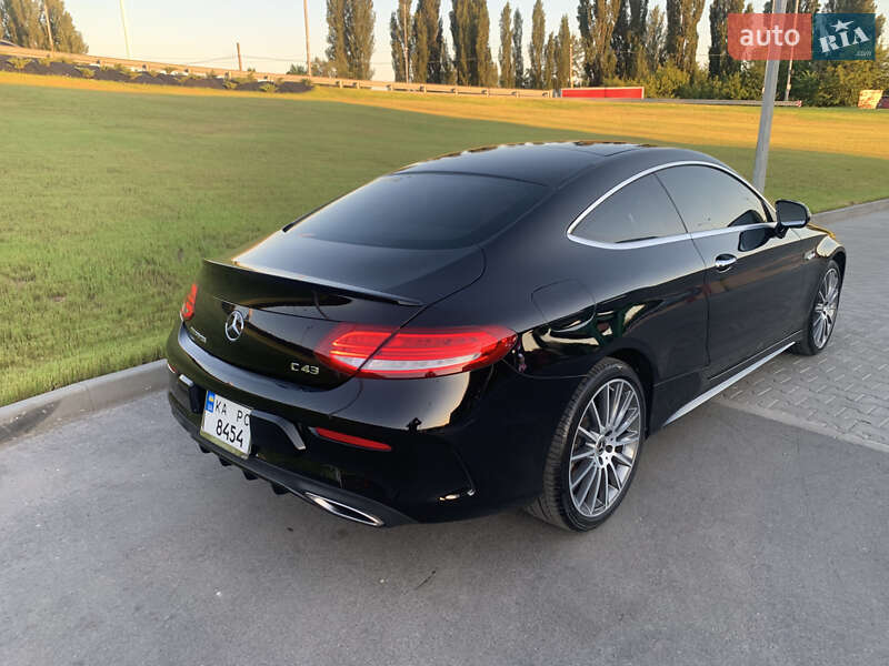 Купе Mercedes-Benz C-Class 2018 в Киеве фото 36 Купе Mercedes-Benz C-Class 2018 в Киеве