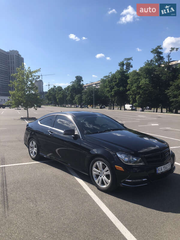 Купе Mercedes-Benz C-Class 2013 в Киеве