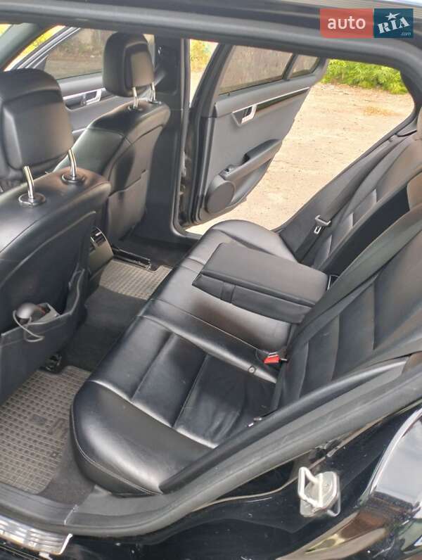 Универсал Mercedes-Benz C-Class 2011 в Рожище фото 21 Универсал Mercedes-Benz C-Class 2011 в Рожище