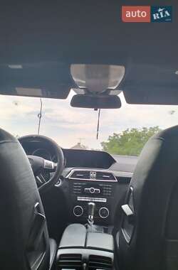 Универсал Mercedes-Benz C-Class 2011 в 