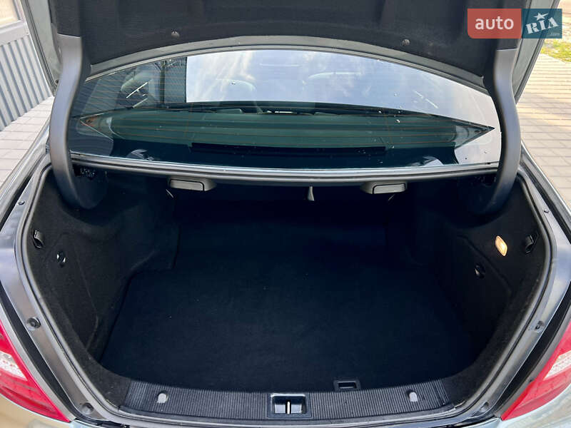 Седан Mercedes-Benz C-Class 2011 в Черкассах